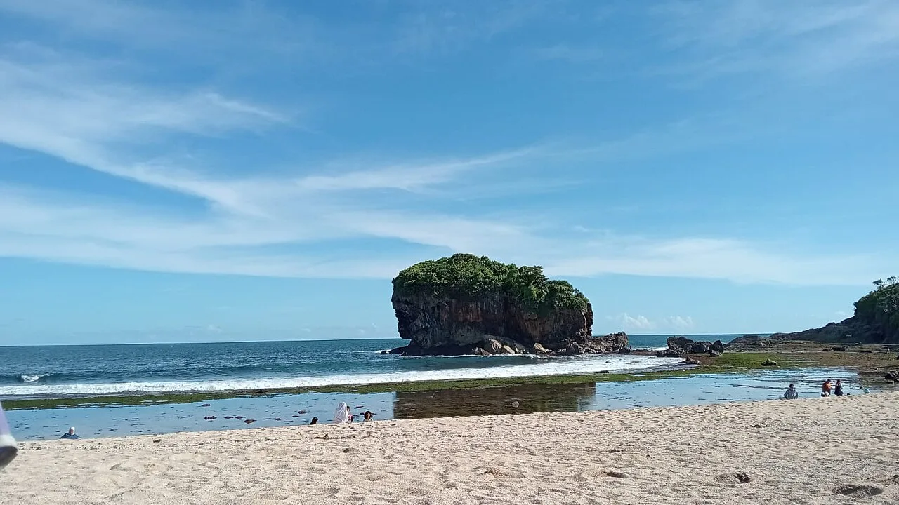 Foto Pantai Jungwok